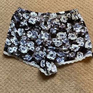 Marilyn Monroe Pajamas for Women - Poshmark